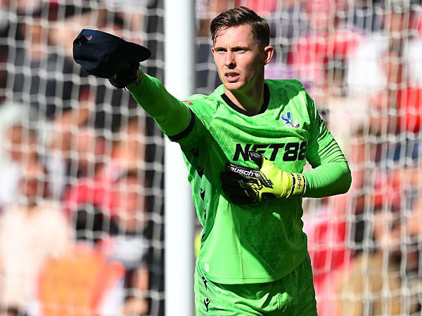 Performa Apik Dean Henderson di Community Shield Dipuji Oliver Glasner